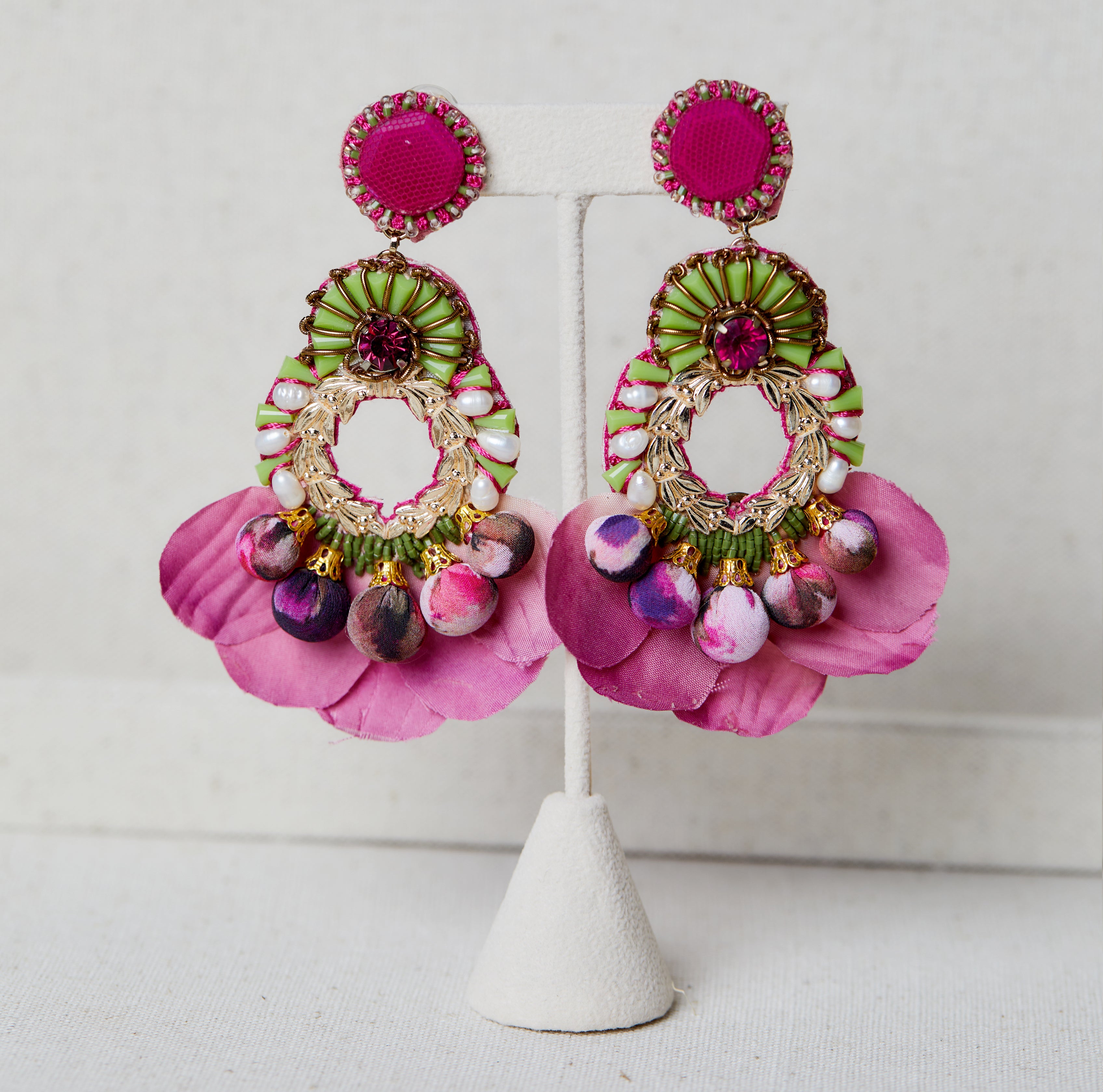 Ranjana khan look alike on sale earrings